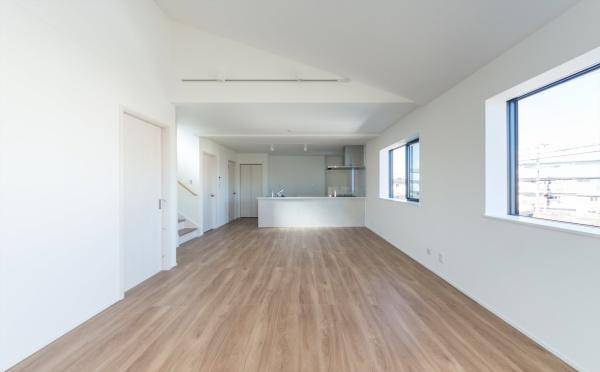 横浜市金沢区六浦５丁目の新築一戸建