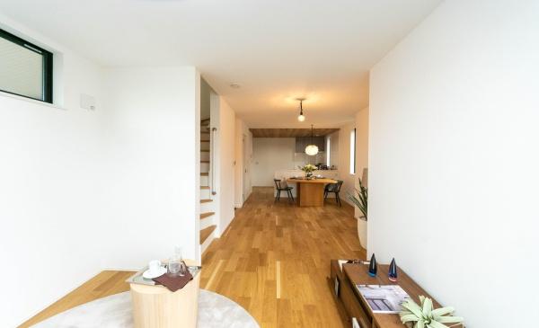 横浜市鶴見区馬場1丁目の新築一戸建(リビング)