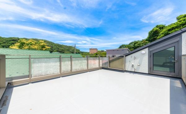 三浦郡葉山町一色の中古一戸建て