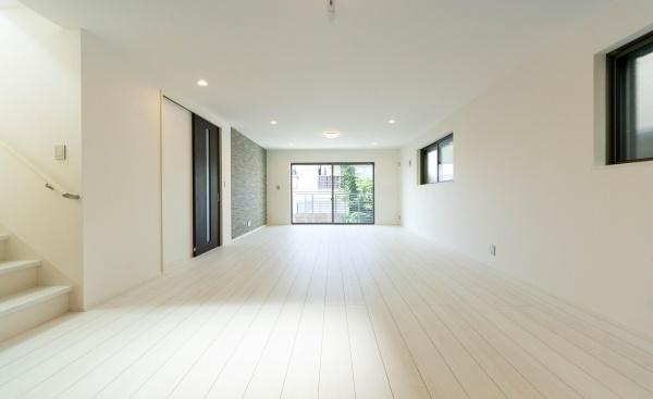 座間市入谷東４丁目の新築一戸建
