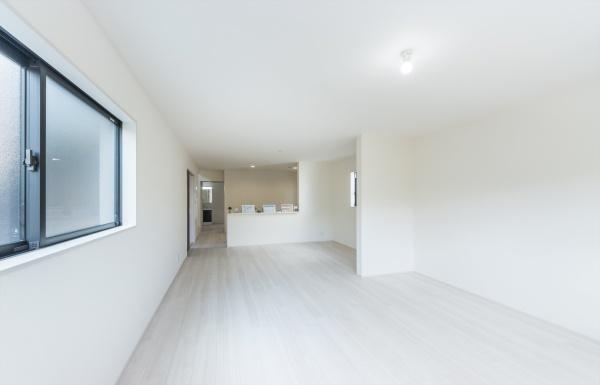 逗子市沼間5丁目の新築一戸建(リビング)