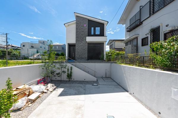 藤沢市片瀬山５丁目の新築一戸建