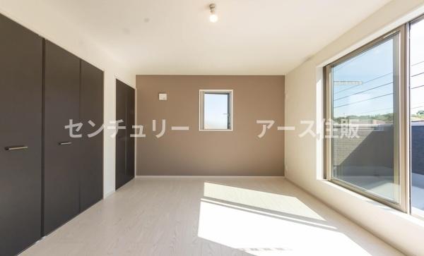 横須賀市湘南鷹取５丁目の新築一戸建