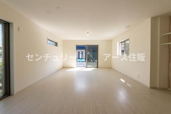横須賀市湘南鷹取５丁目の新築一戸建