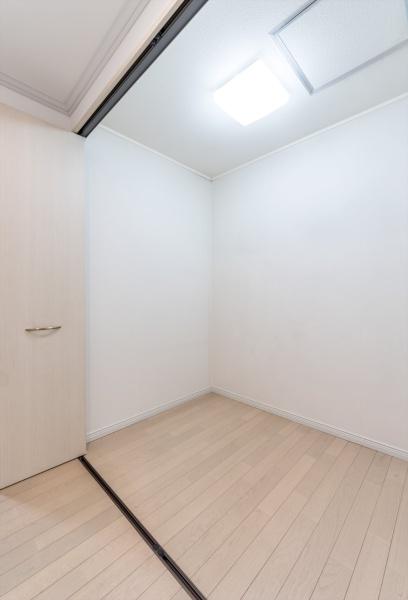 茅ヶ崎市高田4丁目の中古一戸建て(収納)