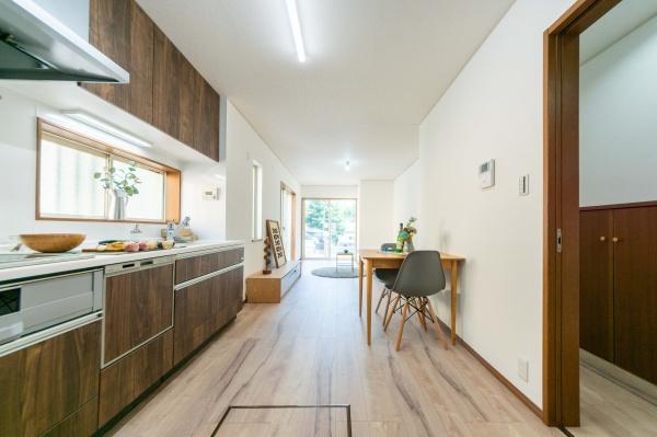 横浜市神奈川区松見町２丁目の中古一戸建て