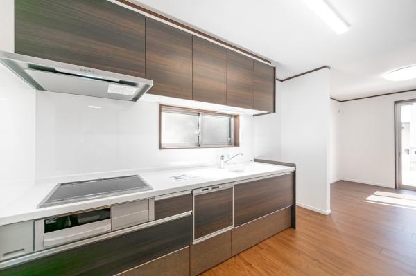 綾瀬市綾西４丁目の中古一戸建て