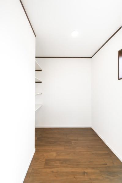 綾瀬市綾西４丁目の中古一戸建て