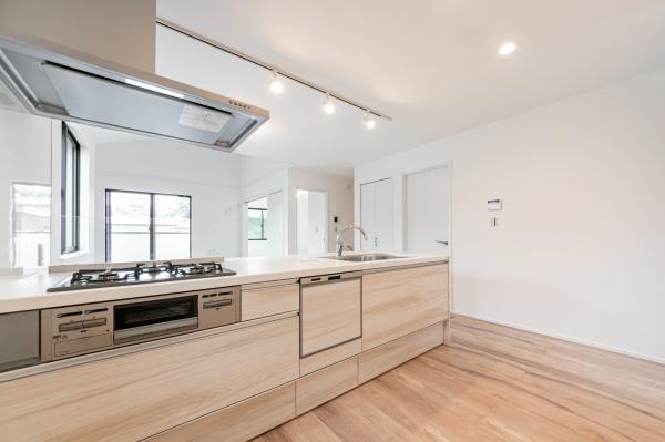 横浜市磯子区岡村４丁目の新築一戸建