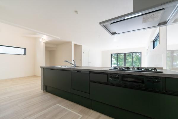 横浜市磯子区滝頭１丁目の新築一戸建