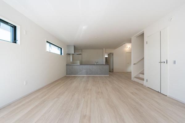 横浜市磯子区滝頭１丁目の新築一戸建