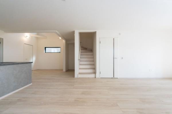 横浜市磯子区滝頭１丁目の新築一戸建