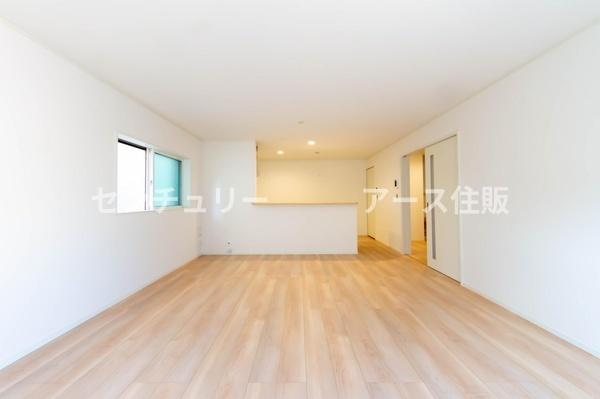 相模原市中央区共和３丁目の新築一戸建