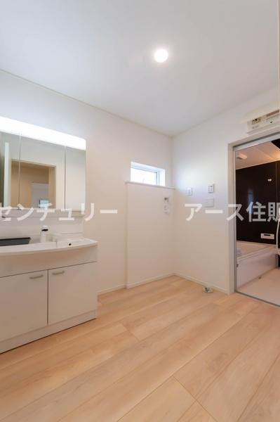 相模原市中央区共和３丁目の新築一戸建