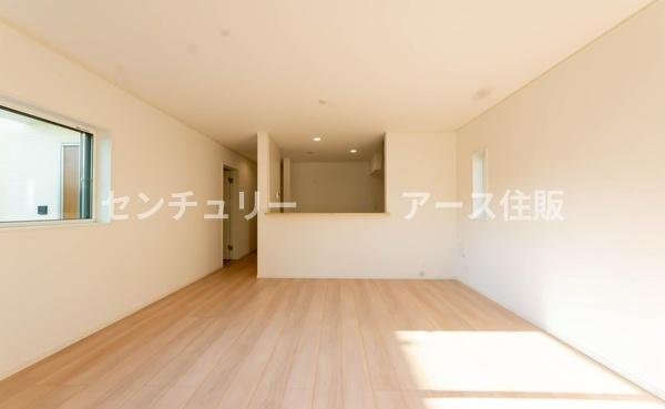 相模原市中央区共和３丁目の新築一戸建