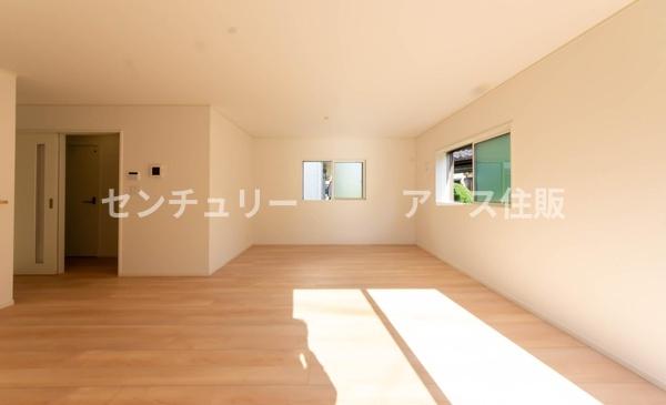 相模原市中央区共和３丁目の新築一戸建