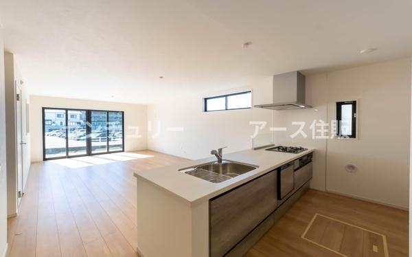藤沢市城南2丁目の新築一戸建(キッチン)