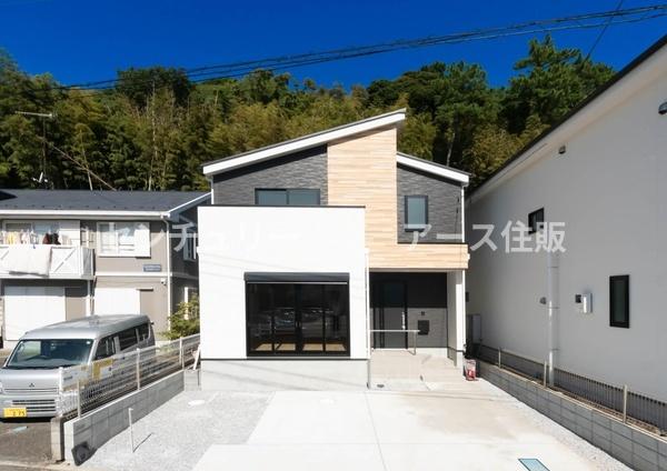藤沢市城南２丁目の新築一戸建
