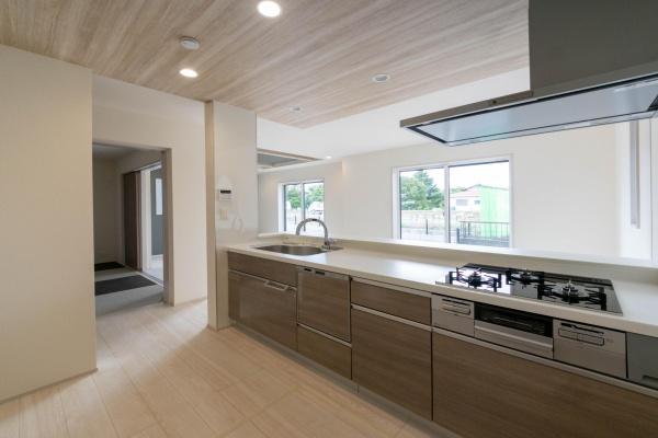 藤沢市本藤沢2丁目の新築一戸建(キッチン)
