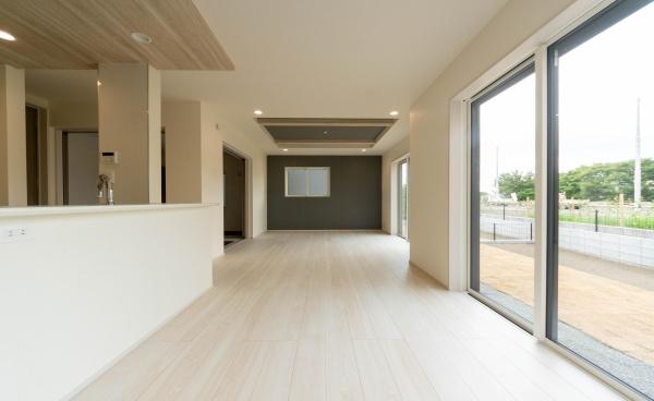 藤沢市本藤沢2丁目の新築一戸建(リビング)