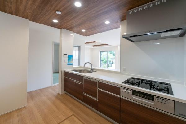 藤沢市本藤沢2丁目の新築一戸建(キッチン)