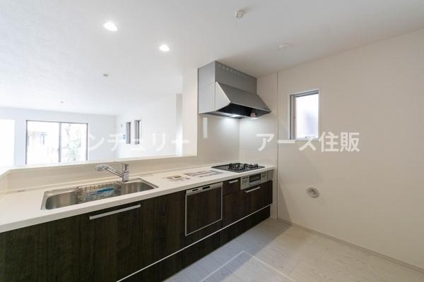 鎌倉市台4丁目の新築一戸建(キッチン)
