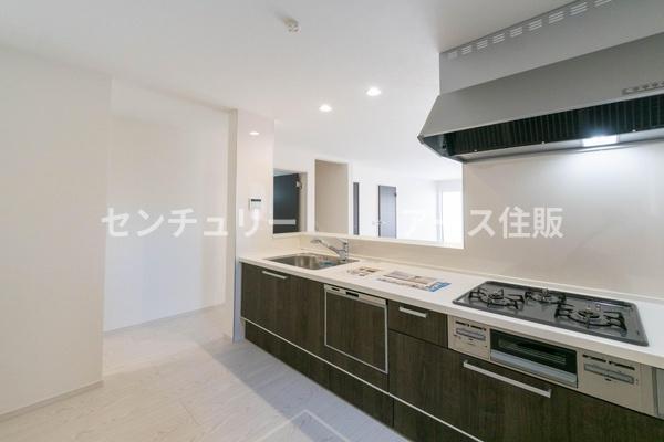 鎌倉市台4丁目の新築一戸建(キッチン)