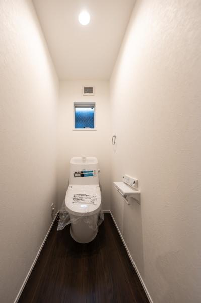 横浜市港北区鳥山町の新築一戸建(トイレ)