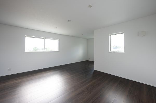 横浜市港北区鳥山町の新築一戸建(リビング)