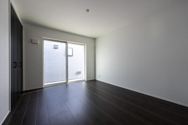 横浜市港北区鳥山町の新築一戸建(洋室)