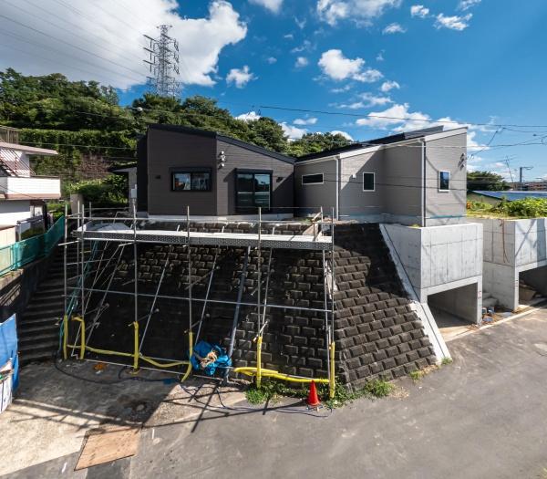 横浜市港北区鳥山町の新築一戸建(前面道路含む現地写真)