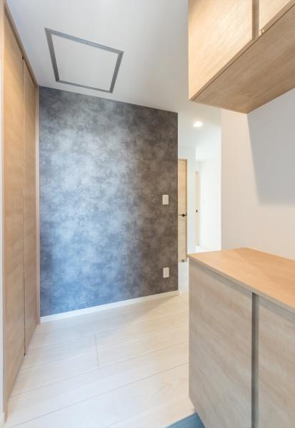 藤沢市羽鳥4丁目の新築一戸建(玄関)