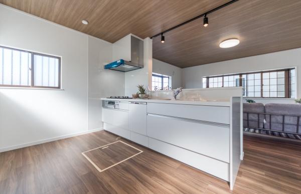 横浜市南区大岡４丁目の中古一戸建て