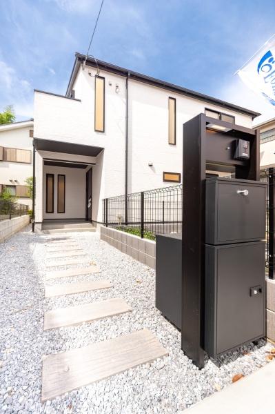 茅ヶ崎市茅ヶ崎の新築一戸建(玄関)