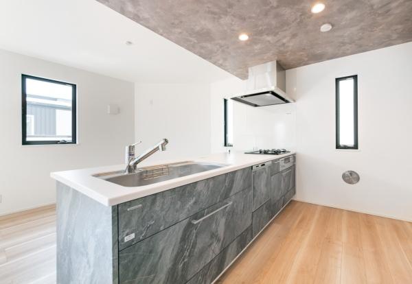 茅ヶ崎市茅ヶ崎の新築一戸建(キッチン)