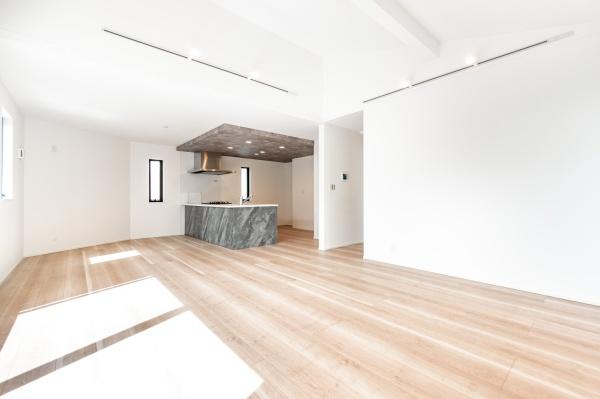 茅ヶ崎市茅ヶ崎の新築一戸建(リビング)