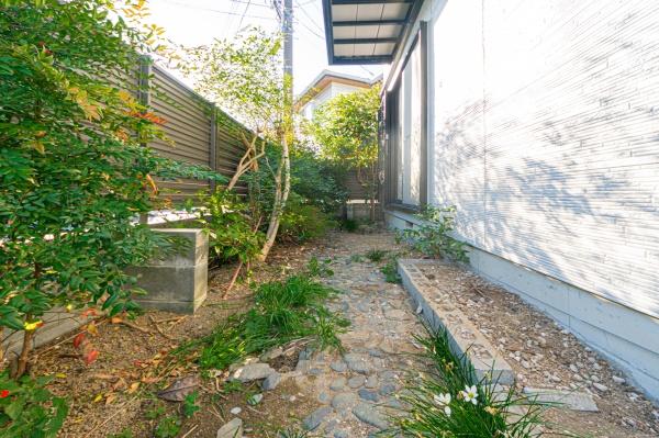 三浦郡葉山町一色の中古一戸建