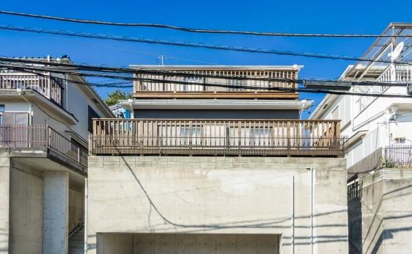 横浜市磯子区滝頭1丁目の中古一戸建