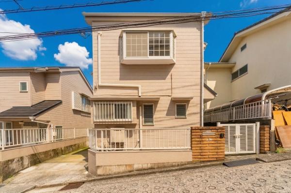 横浜市磯子区滝頭１丁目の中古一戸建て