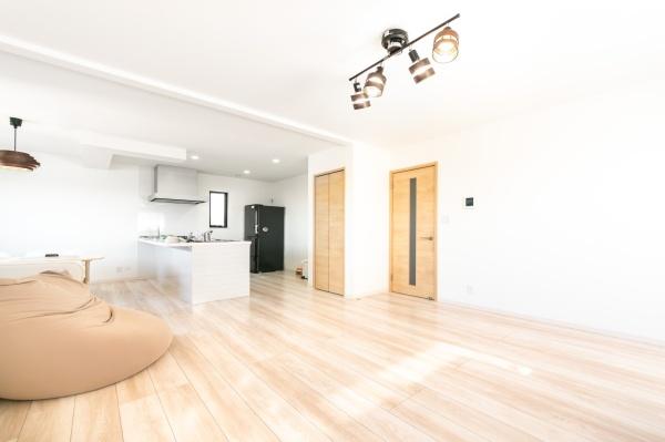 横浜市磯子区森４丁目の中古一戸建て