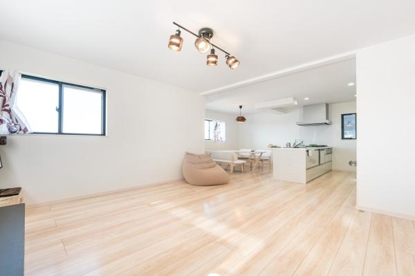 横浜市磯子区森４丁目の中古一戸建て