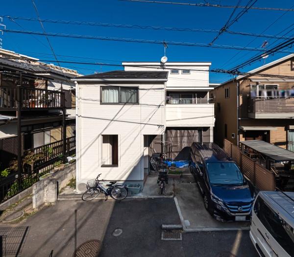横浜市神奈川区西大口の中古一戸建