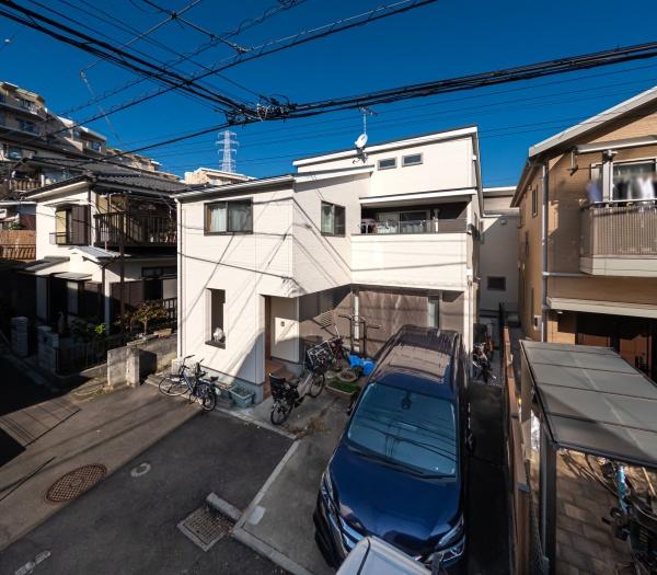 横浜市神奈川区西大口の中古一戸建
