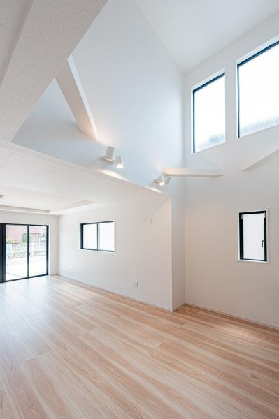 藤沢市片瀬４丁目の新築一戸建
