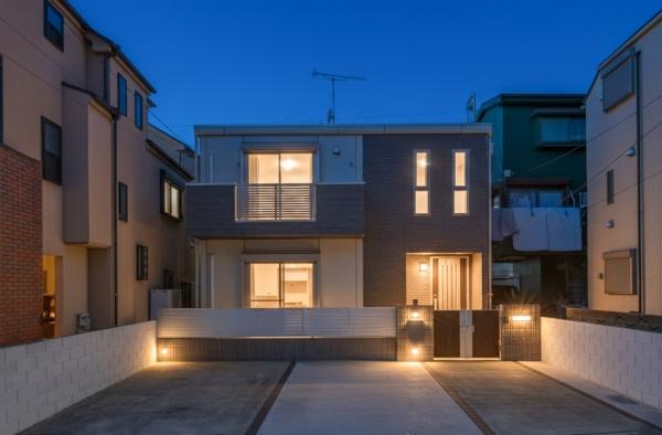 横浜市神奈川区三枚町の中古一戸建