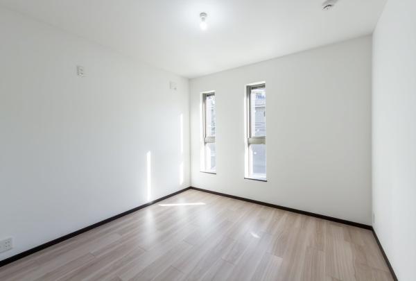 横浜市神奈川区三枚町の中古一戸建て