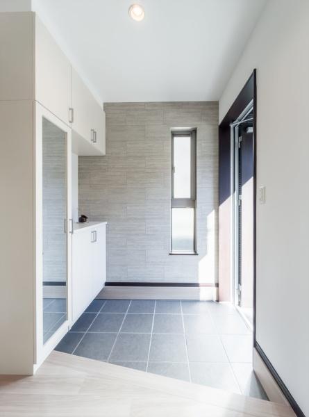 横浜市神奈川区三枚町の中古一戸建て