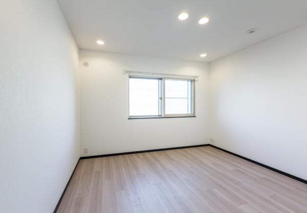 横浜市神奈川区三枚町の中古一戸建て