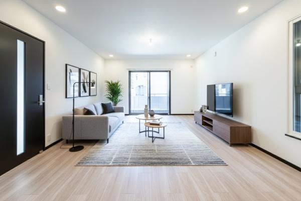 横浜市神奈川区三枚町の中古一戸建て