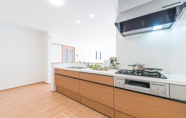 藤沢市西富２丁目の新築一戸建